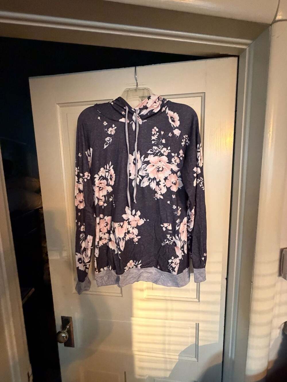 Barlver Charcoal and Pink Floral Print Long Sleeve Lightweight Hoodie, Size Medi